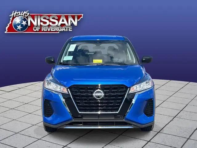 2025 Nissan Kicks S