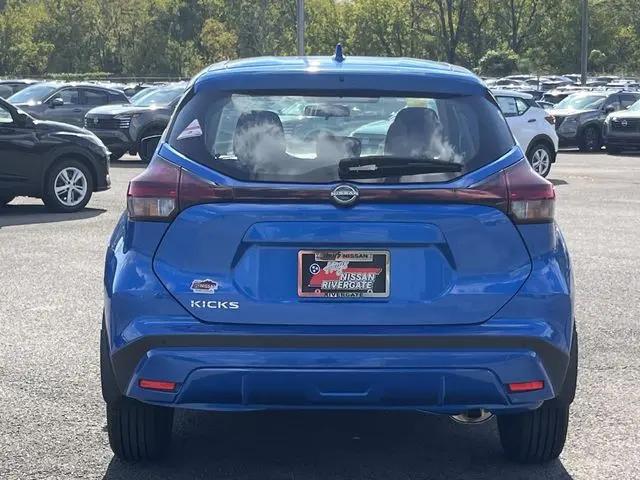 2025 Nissan Kicks S