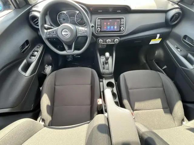 2025 Nissan Kicks S