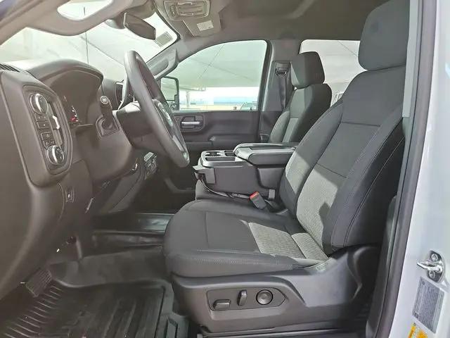 2026 GMC Sierra 2500HD Crew Cab, Long Bed, Pro, 4WD