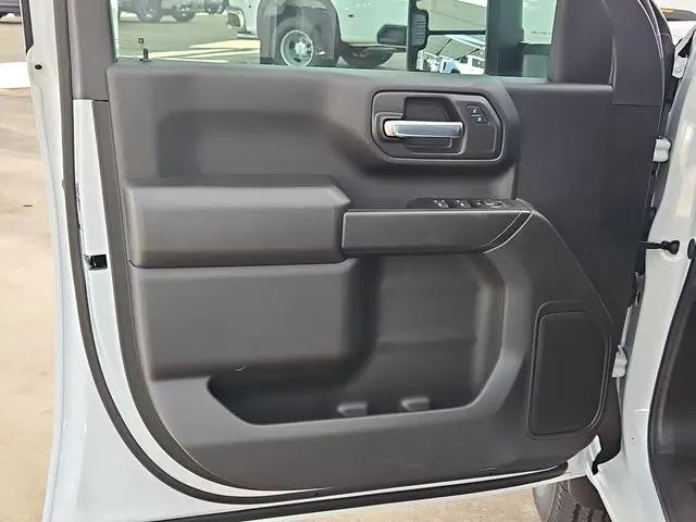2026 GMC Sierra 2500HD Crew Cab, Long Bed, Pro, 4WD