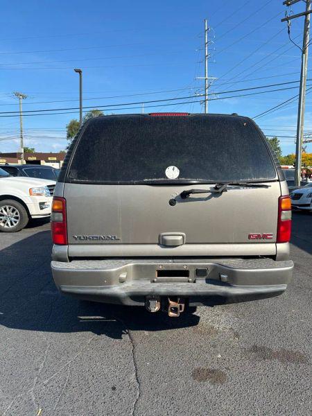 2003 GMC Yukon XL Denali
