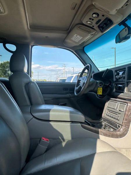 2003 GMC Yukon XL Denali