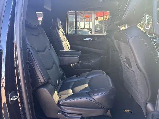 2019 Cadillac Escalade ESV Platinum