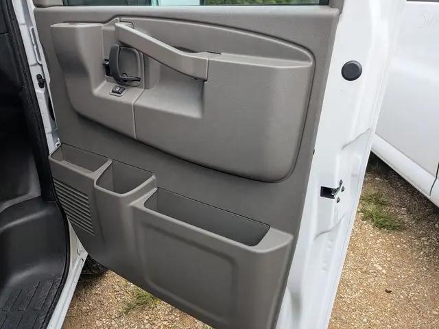 2025 Chevrolet Express Cutaway Work Van
