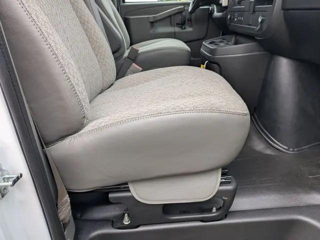 2025 Chevrolet Express Cutaway Work Van
