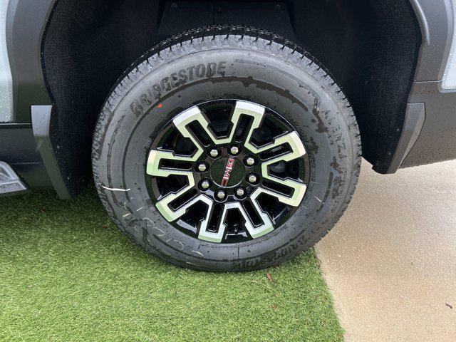 2026 GMC Sierra Standard Range Elevation