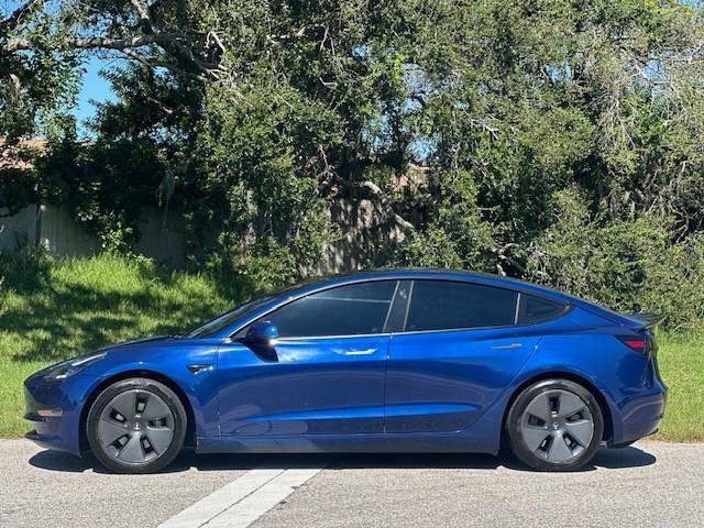 2021 Tesla Model 3 Standard Range Plus Rear-Wheel Drive