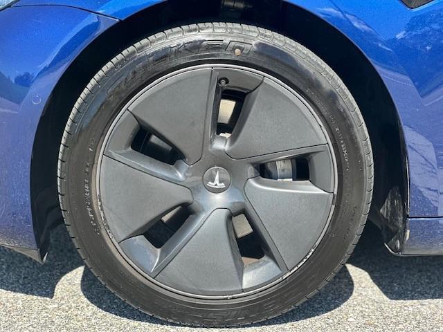 2021 Tesla Model 3 Standard Range Plus Rear-Wheel Drive