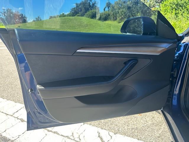 2021 Tesla Model 3 Standard Range Plus Rear-Wheel Drive