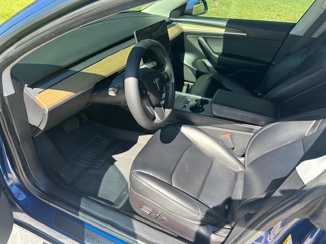 2021 Tesla Model 3 Standard Range Plus Rear-Wheel Drive
