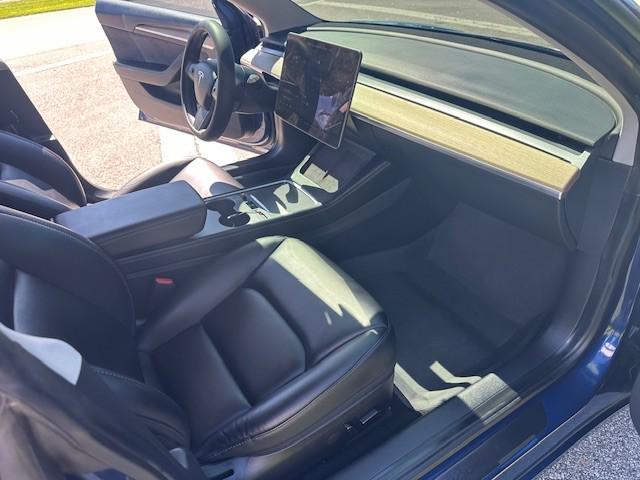 2021 Tesla Model 3 Standard Range Plus Rear-Wheel Drive