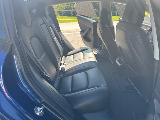 2021 Tesla Model 3 Standard Range Plus Rear-Wheel Drive