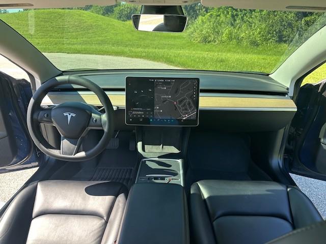 2021 Tesla Model 3 Standard Range Plus Rear-Wheel Drive
