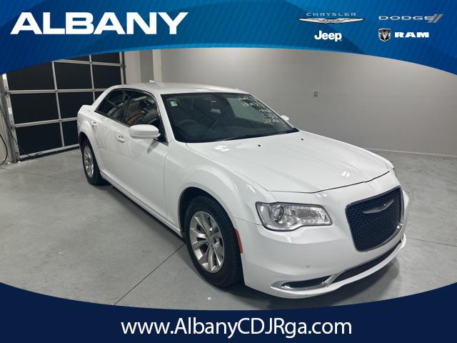 2023 Chrysler 300 Touring