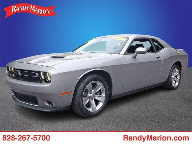 2017 Dodge Challenger SXT
