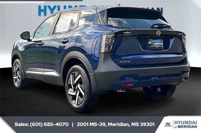 2025 Nissan Kicks SV FWD