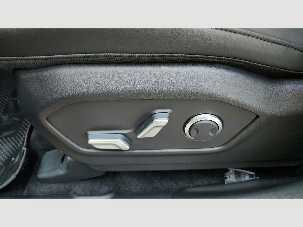 2026 Hyundai Santa Fe SEL - Photo 12