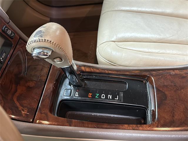 2002 Toyota Avalon XL