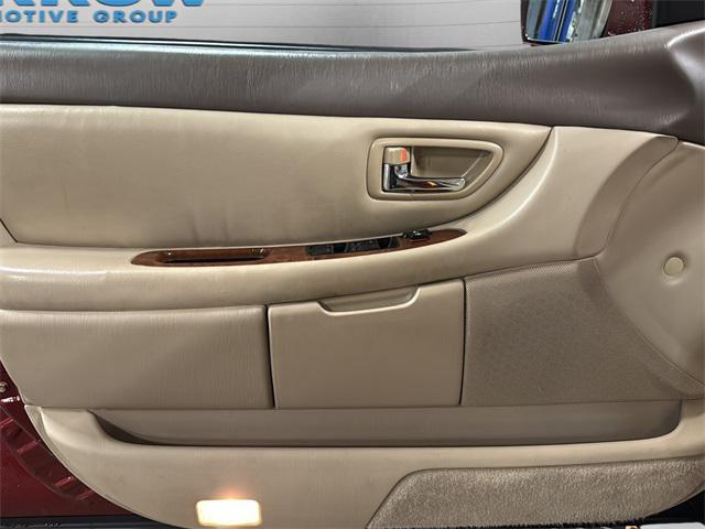 2002 Toyota Avalon XL