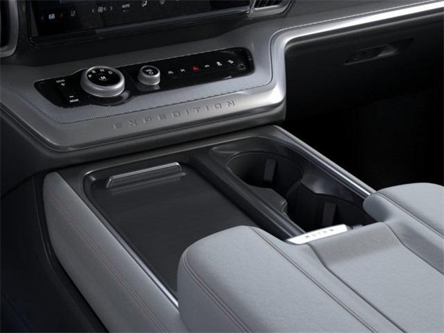 2025 Ford Expedition Active MAX
