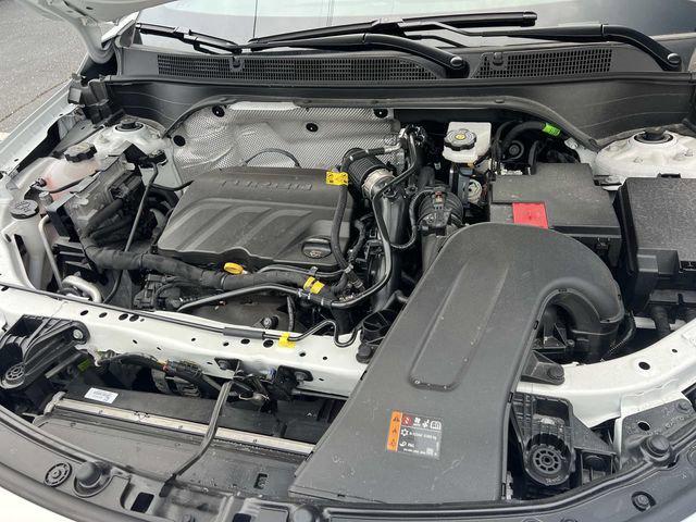 2026 Buick NV Preferred FWD