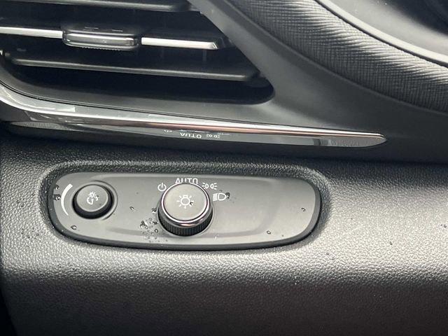 2026 Buick NV Preferred FWD