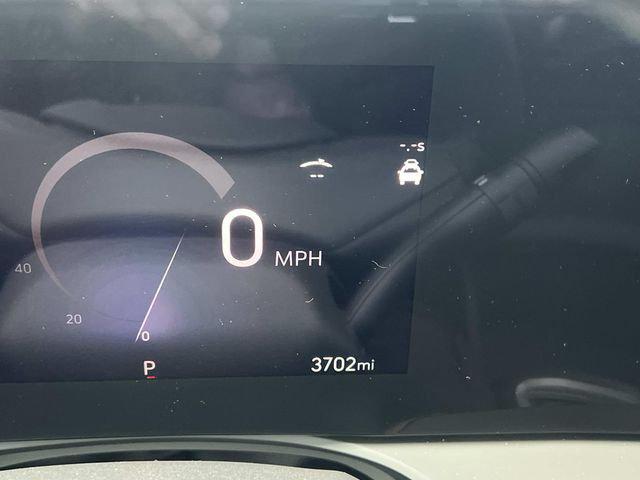 2026 Buick NV Preferred FWD
