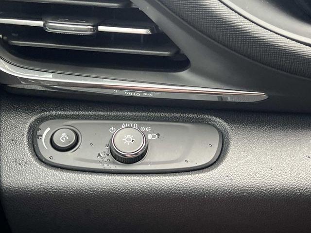 2026 Buick NV Preferred FWD