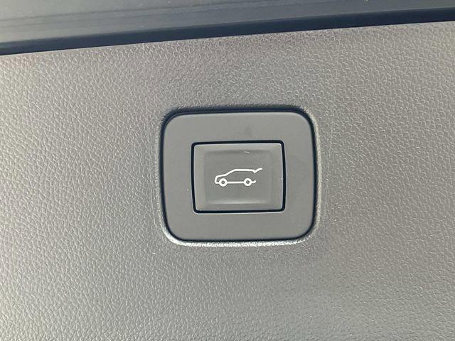 2026 Buick NV Preferred FWD