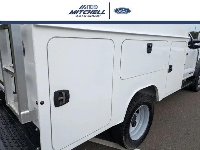 2025 Ford F-550 XL
