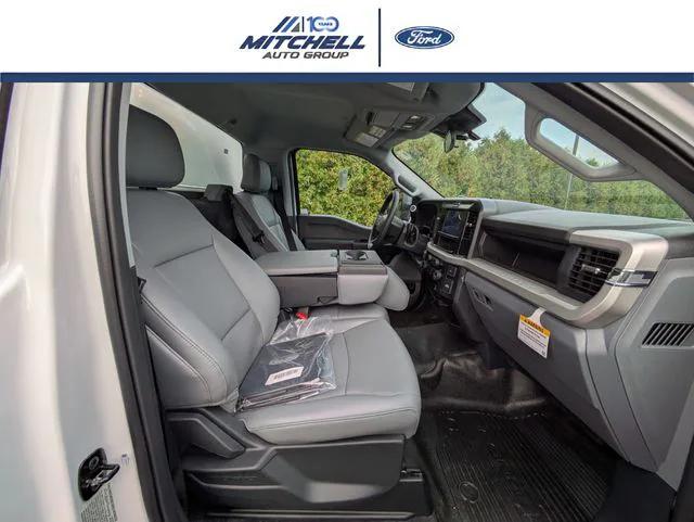 2025 Ford F-550 XL