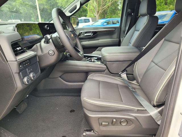 2025 Chevrolet Suburban 2WD Premier