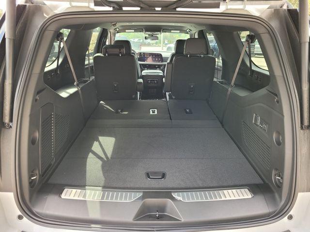 2025 Chevrolet Suburban 2WD Premier