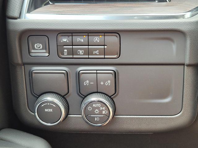 2025 Chevrolet Suburban 2WD Premier