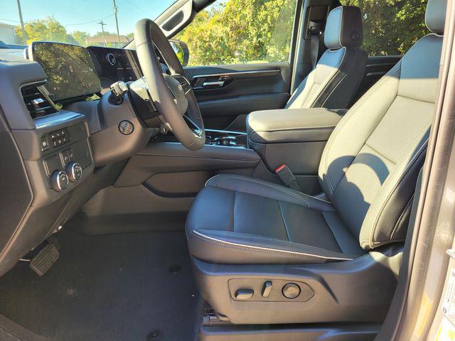 2025 Chevrolet Suburban 2WD Premier