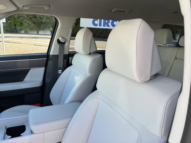 2026 Hyundai Santa Fe SE