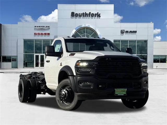 2026 RAM Ram 5500 Chassis Cab RAM 5500 TRADESMAN CHASSIS REGULAR CAB 4X2 84 CA 2026 RAM Ram 5500 Chassis Cab RAM 5500 TRADESMAN CHASSIS REGULAR CAB 4X2 84 CA