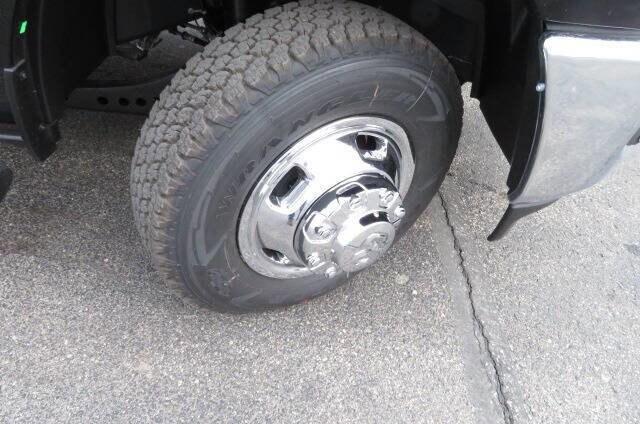 2026 RAM Ram 3500 RAM 3500 TRADESMAN CREW CAB 4X4 8 BOX