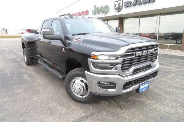 2026 Ram 3500 Tradesman Crew Cab 4x4 8' Box