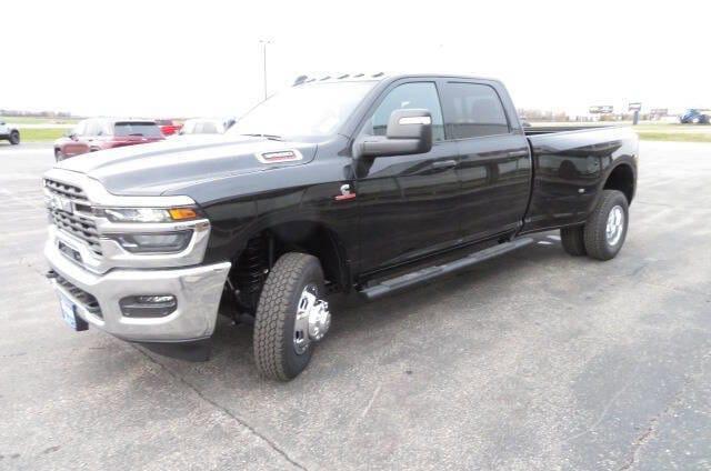 2026 Ram 3500 Tradesman Crew Cab 4x4 8' Box