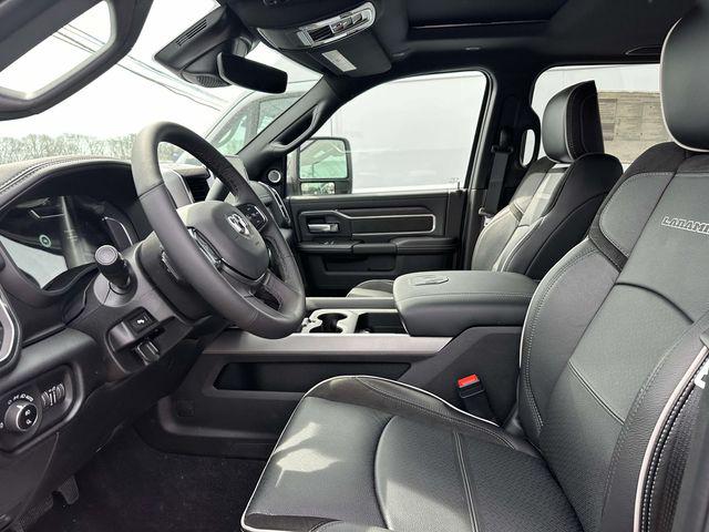 2026 RAM Ram 3500 RAM 3500 LARAMIE CREW CAB 4X4 8 BOX