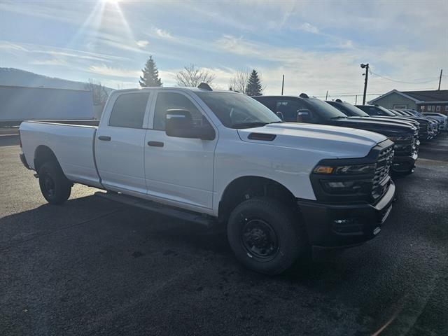 2026 RAM Ram 2500 RAM 2500 TRADESMAN CREW CAB 4X4 8 BOX