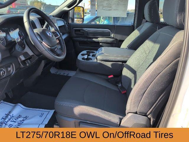 2026 RAM Ram 3500 RAM 3500 TRADESMAN REGULAR CAB 4X4 8 BOX