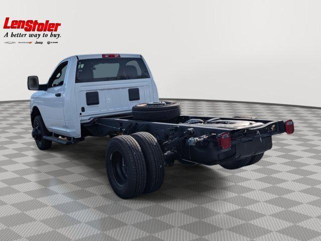 2026 RAM Ram 3500 Chassis Cab RAM 3500 TRADESMAN CHASSIS REGULAR CAB 4X4 84 CA 2026 RAM Ram 3500 Chassis Cab RAM 3500 TRADESMAN CHASSIS REGULAR CAB 4X4 84 CA