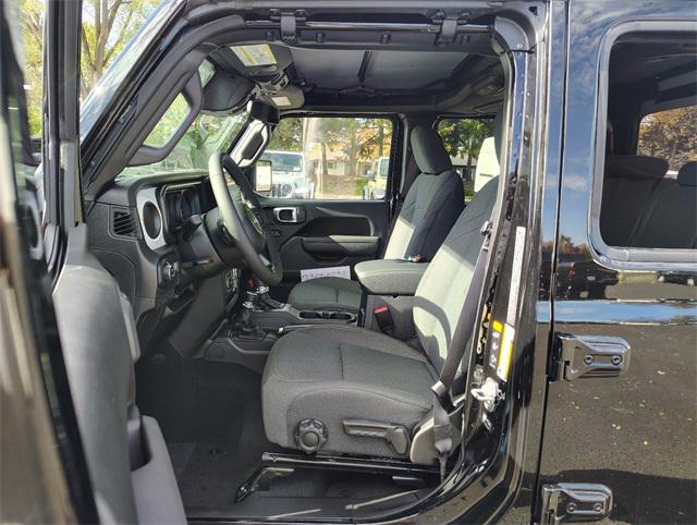 2026 Jeep Gladiator GLADIATOR SPORT S 4X4 2026 Jeep Gladiator GLADIATOR SPORT S 4X4