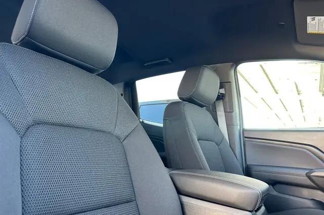 2026 GMC Canyon Elevation, RWD