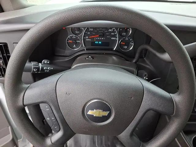 2025 Chevrolet Express Cutaway Work Van