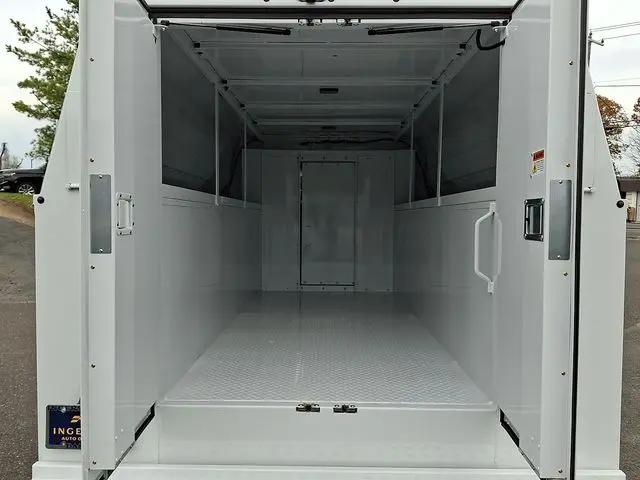 2025 Chevrolet Express Cutaway Work Van