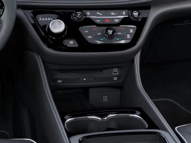 2026 Chrysler Pacifica Limited AWD